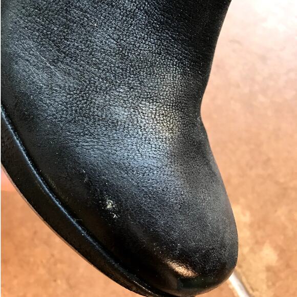 Dansko Black Distressed Leather Booties with Crocodile Trim size 39 - Picture 8 of 12